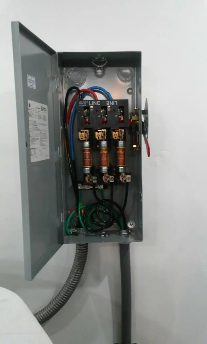 Three-phase disconnect switch installed for Electrical Wiring & Rewiring in Tolleson